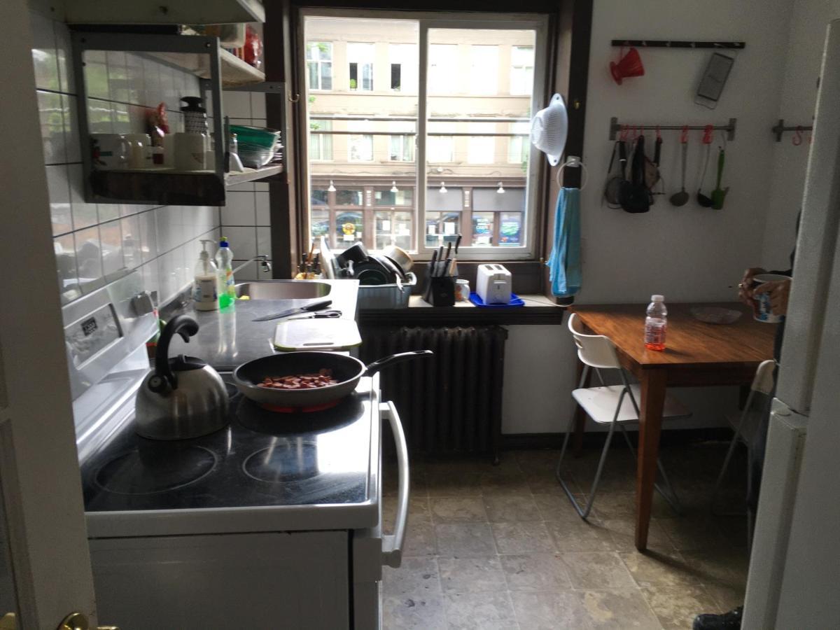 Main St Hostel Ванкувер Екстер'єр фото