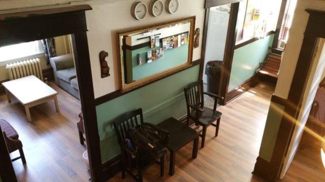 Main St Hostel Ванкувер Екстер'єр фото