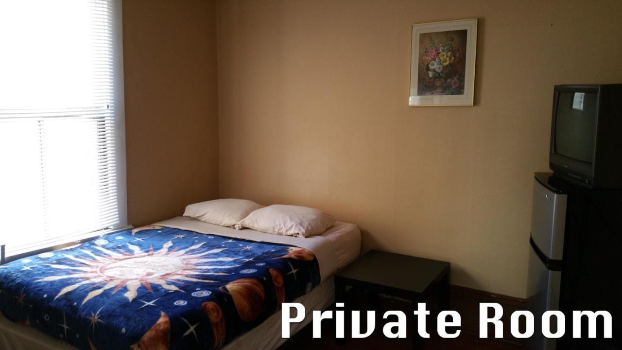 Main St Hostel Ванкувер Екстер'єр фото